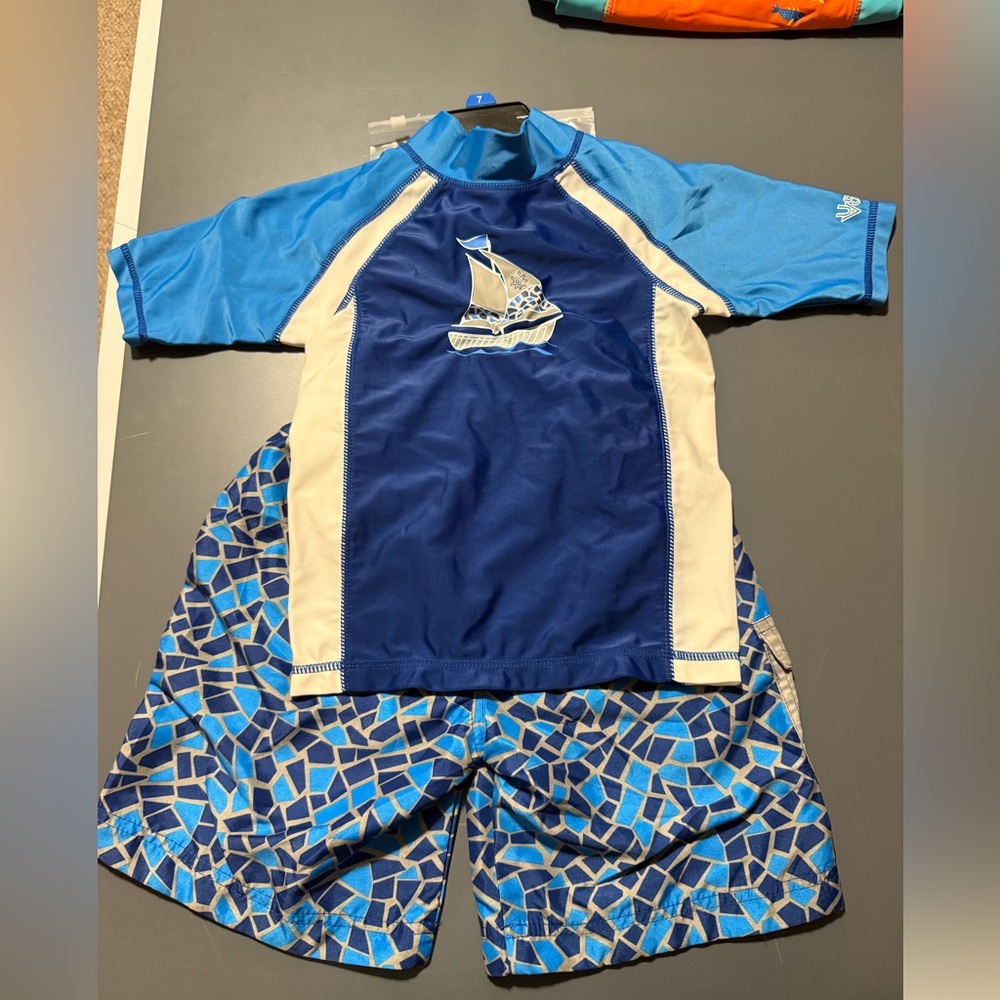 NWT 3 Pieces Swim Set UV Skinz - UPF 50+ Rash Guard, Shorts & Hat